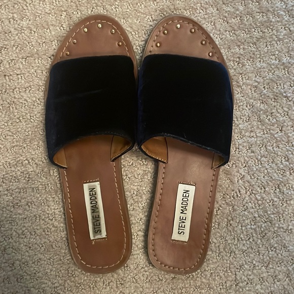 Steve Madden Shoes - Steve madden velvety slides